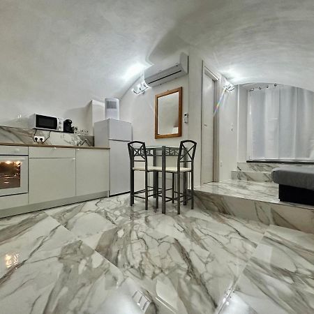 Cave House Apartment Menton Bagian luar foto