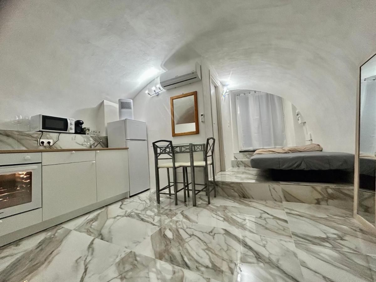 Cave House Apartment Menton Bagian luar foto
