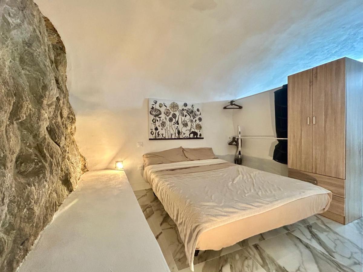 Cave House Apartment Menton Bagian luar foto