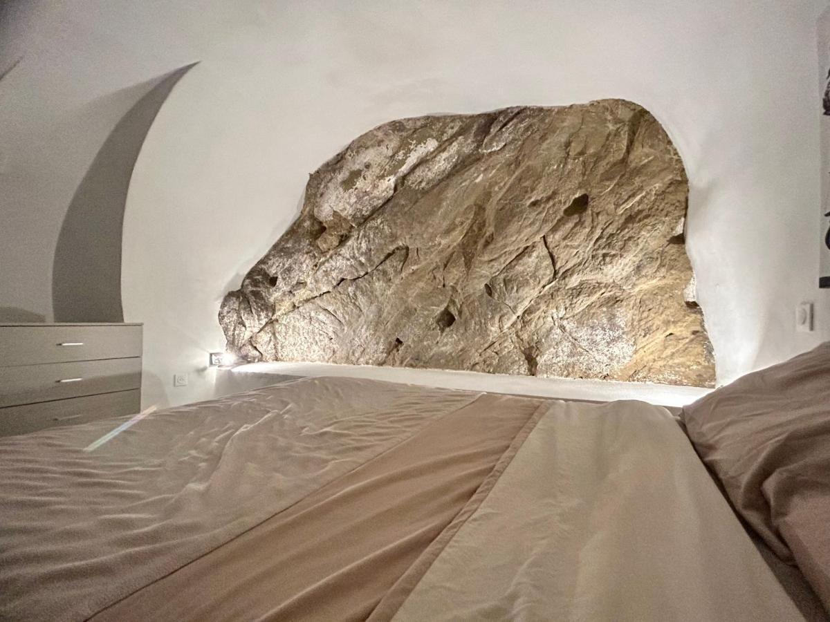 Cave House Apartment Menton Bagian luar foto
